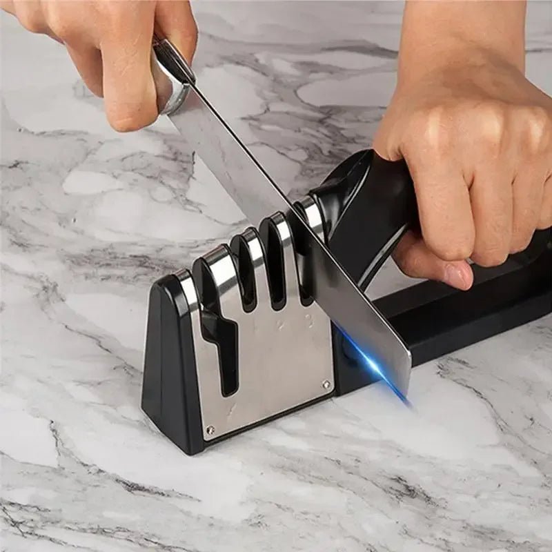 Aiguiseur de Couteaux 4 Segments en Acier Inoxydable - Base Antidérapante Portable - Cuisine Chez Nadine