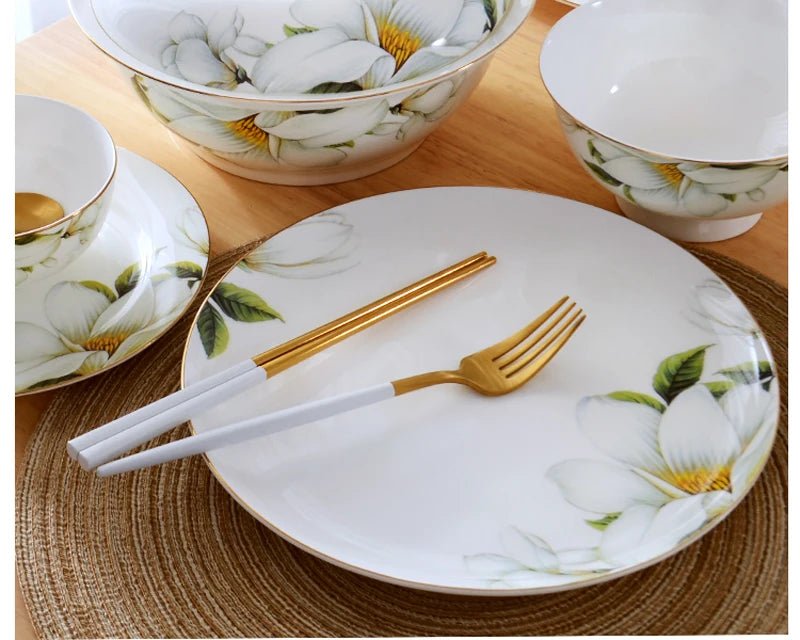 Assiette en bone china 10 pouces avec bordure dorée - Assiette de service motif floral pour buffet et repas - Cuisine Chez Nadine