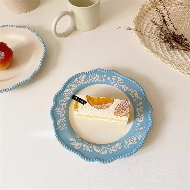 Assiette en Céramique avec Motif Dentelle Style Palace - Assiette à Dessert et Cuisine Occidentale Gaufrée Nordique - Cuisine Chez Nadine