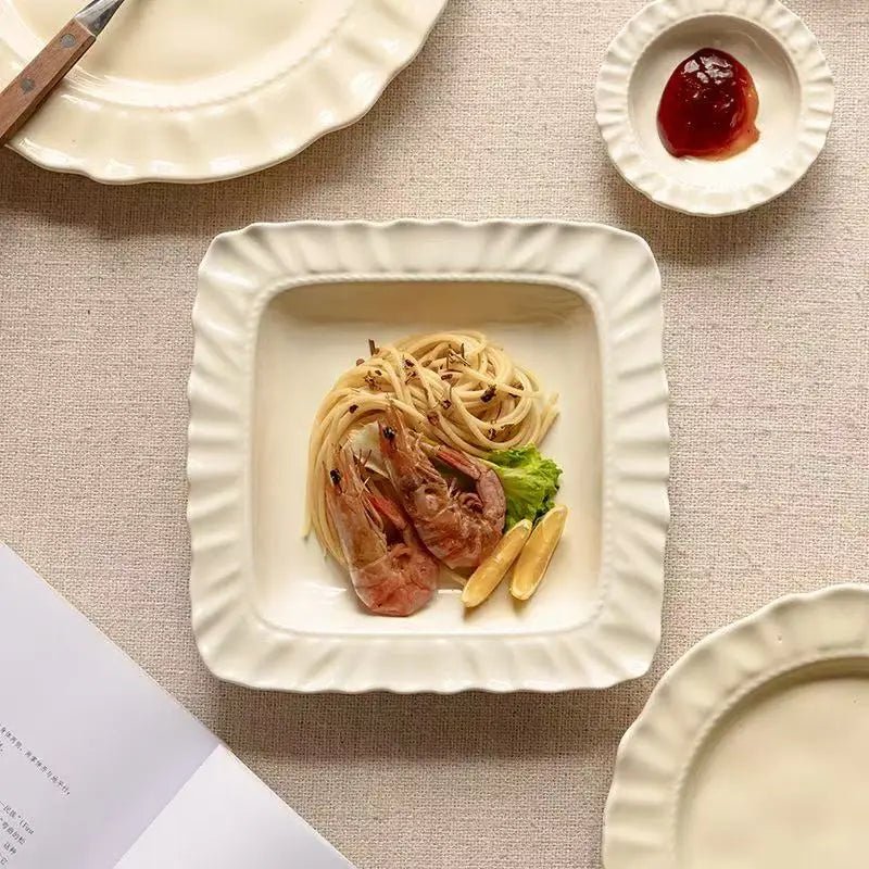 Assiette en céramique carrée style moderne - Pour pâtes, dim sum et repas - Cuisine Chez Nadine
