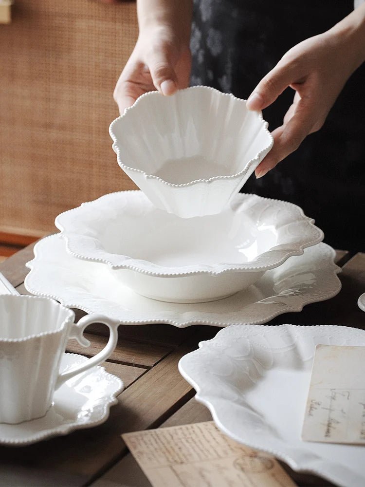 Assiette en céramique haut de gamme motif floral - Style français pour salades, steaks et soupes - Cuisine Chez Nadine