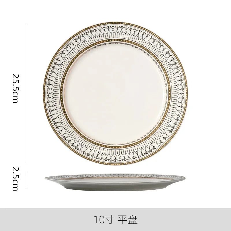 Assiette en céramique nordique avec bordure dorée - Motif géométrique pour cuisine occidentale et steaks - Cuisine Chez Nadine