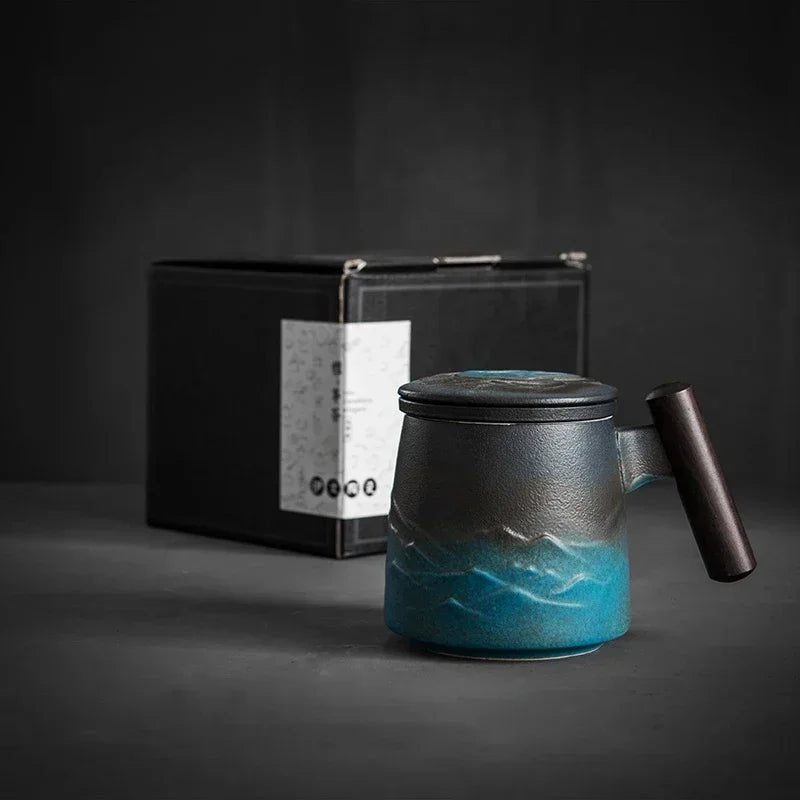 Belle Tasse à Thé Céramique Vintage Café Bière Grande avec Infuseur Couvercle Poignée Bois Cadeau Personnalisé - Cuisine Chez Nadine