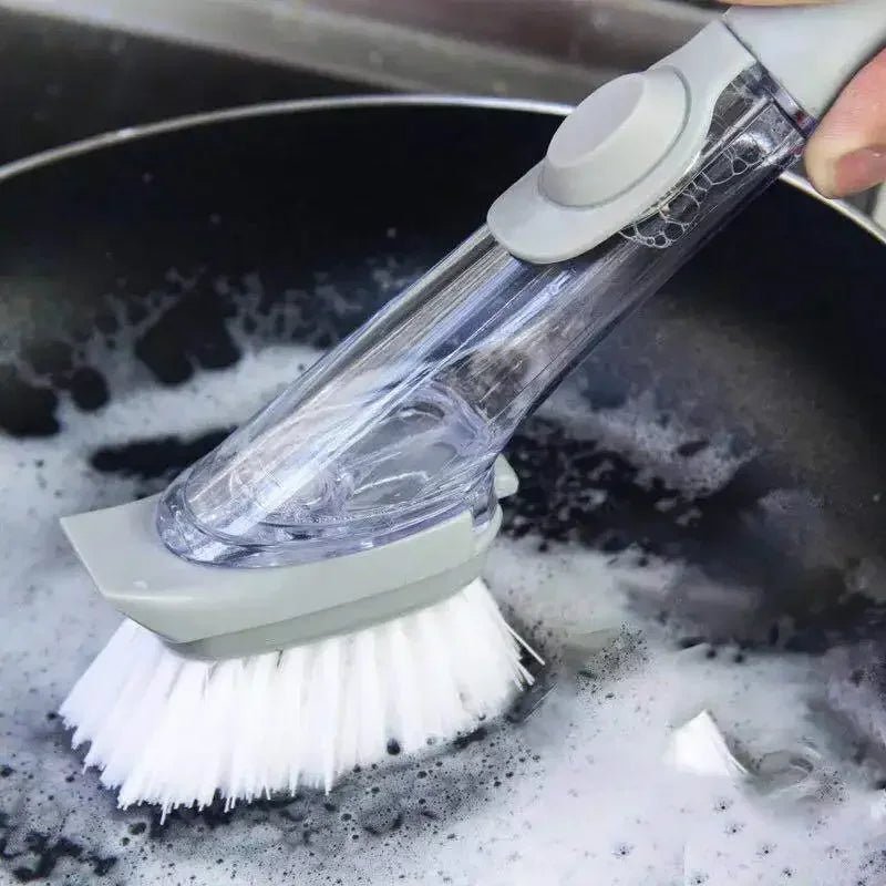Brosse de Nettoyage à Manche Long avec Distributeur de Savon - Éponge pour Vaisselle - Cuisine Chez Nadine