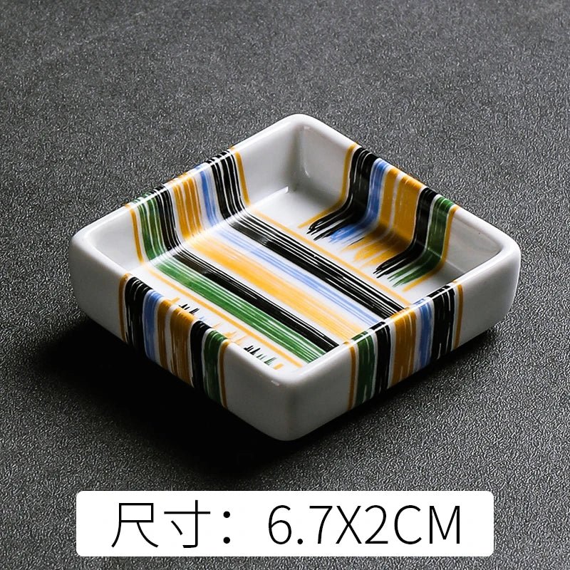 Coupelle carrée en céramique pour sauces - Assiette japonaise peinte à la main pour condiments et apéritifs - Cuisine Chez Nadine