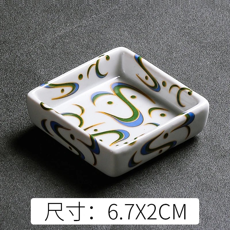 Coupelle carrée en céramique pour sauces - Assiette japonaise peinte à la main pour condiments et apéritifs - Cuisine Chez Nadine