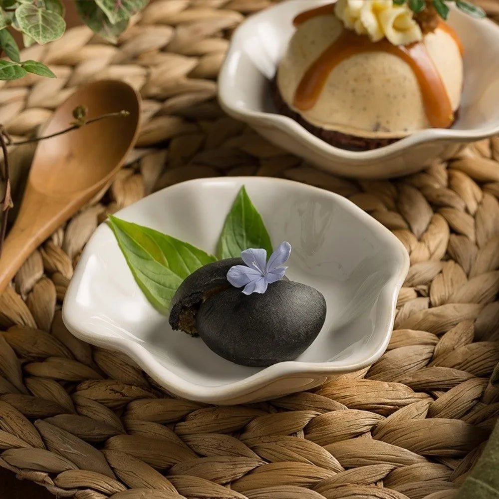 Coupelle en céramique en forme de lotus style japonais - Mini bol avec glaçure de four pour sauce soja, fruits et desserts - Cuisine Chez Nadine