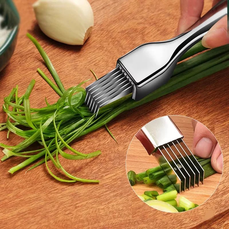 Couteau à Oignons Verts avec Poignée Courbée en Acier Inoxydable - Hachoir Rapide pour Aliments et Légumes - Cuisine Chez Nadine