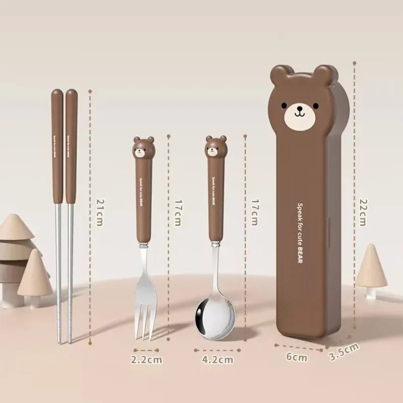 Ensemble Couverts Portables avec Étui Cartoon - Fourchette, Cuillère et Baguettes en Acier Inoxydable Réutilisables pour Voyage - Cuisine Chez Nadine