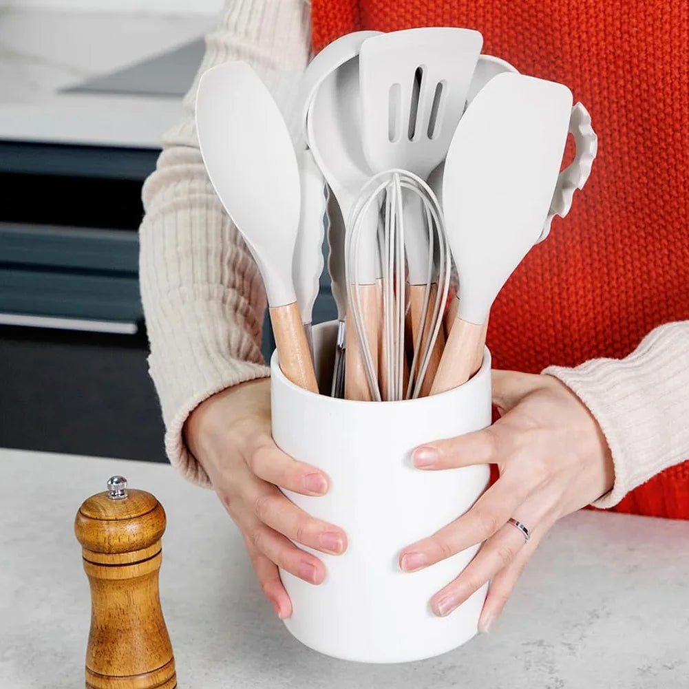 Ensemble de 12 Ustensiles de Cuisine en Silicone avec Support - Kit Complet Antiadhésif Résistant à la Chaleur - Cuisine Chez Nadine