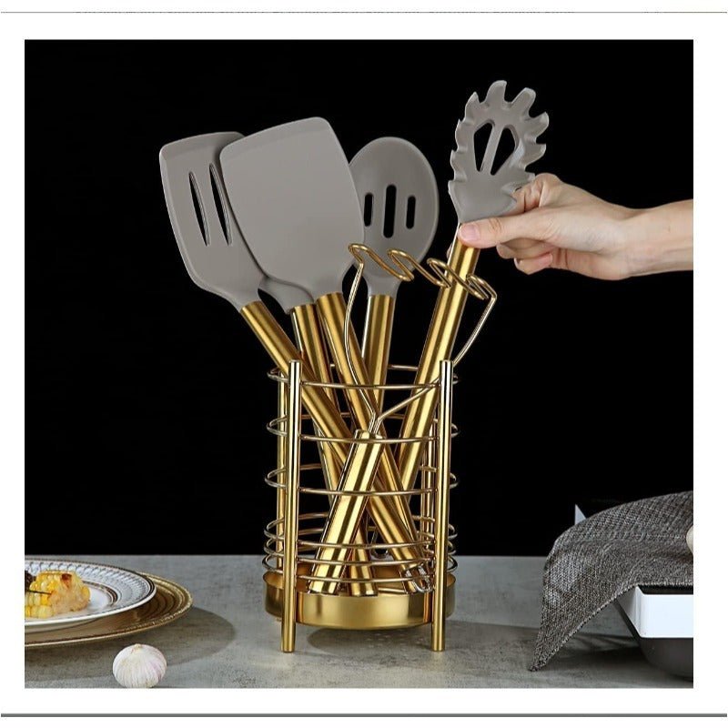 Ensemble de 38 ustensiles de cuisine dorés en silicone antiadhésif avec support - Cuisine Chez Nadine