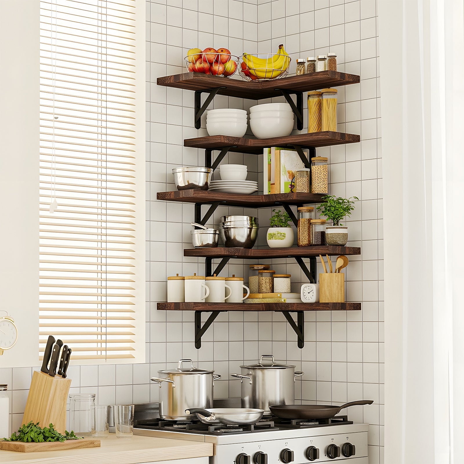 Ensemble de 5 étagères d'angle flottantes WHONLINE en bois rustique noyer - Cuisine Chez Nadine
