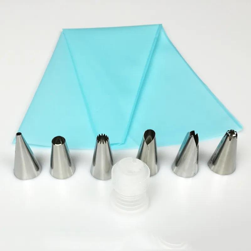Ensemble de 8 poches à douille en silicone avec 6 embouts en acier inoxydable - Kit de décoration de gâteaux - Cuisine Chez Nadine