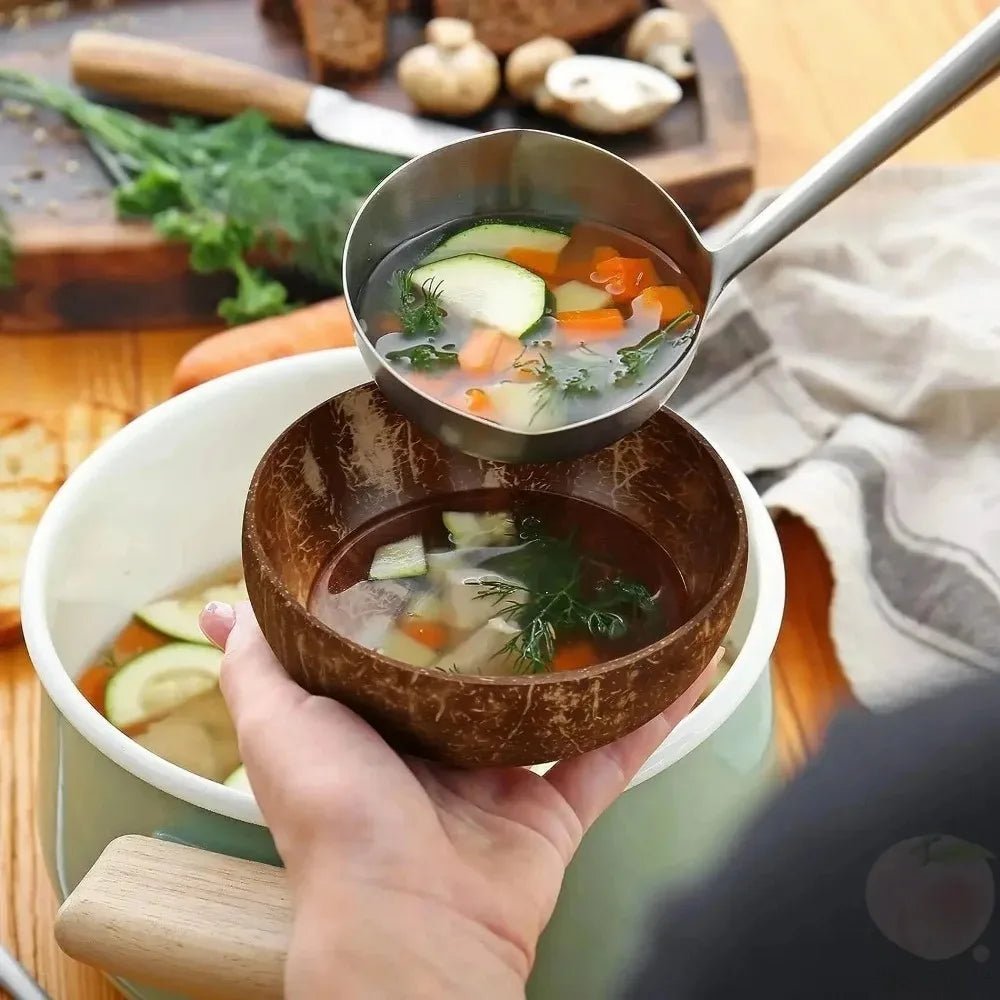 Ensemble de bols en noix de coco polis avec cuillères en bois - Bols naturels pour salades et smoothies - Cuisine Chez Nadine