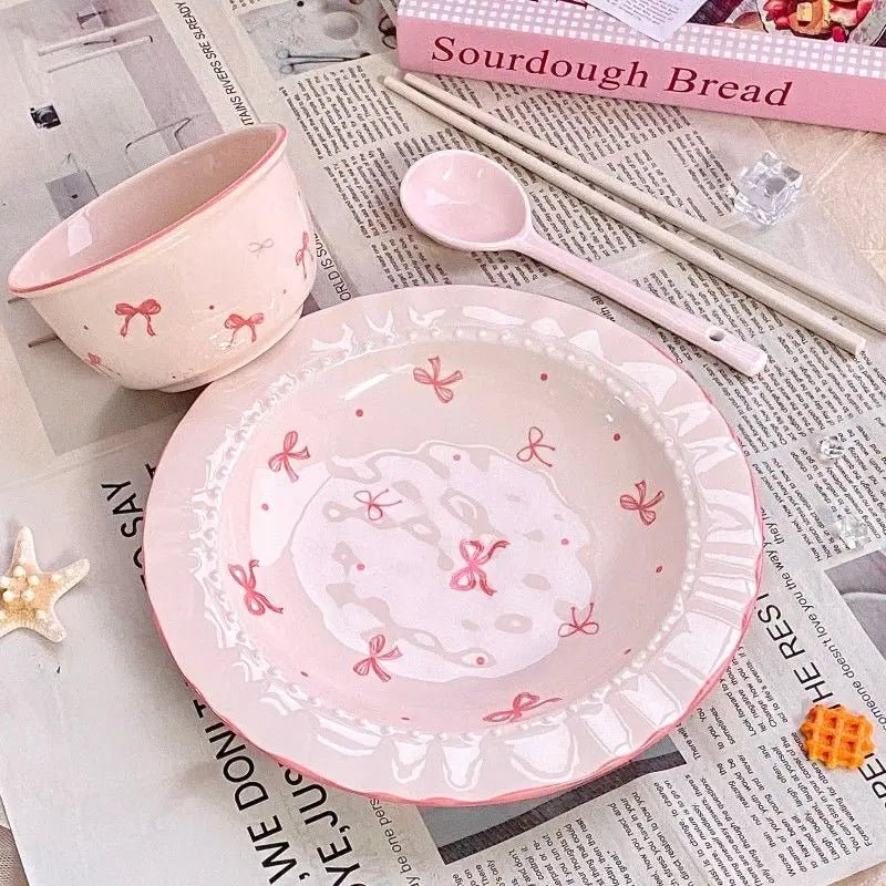 Ensemble de vaisselle en céramique style coréen avec motif nœud - Bols et assiettes pour repas, salade et dessert - Cuisine Chez Nadine