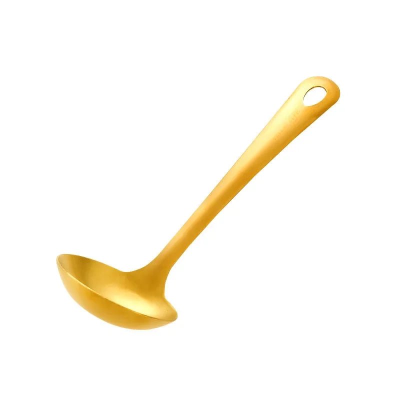 Ensemble d'Ustensiles de Cuisine en Acier Inoxydable - 6 Pièces Doré Style Coréen avec Spatule, Cuillères à Soupe et Fondue - Cuisine Chez Nadine