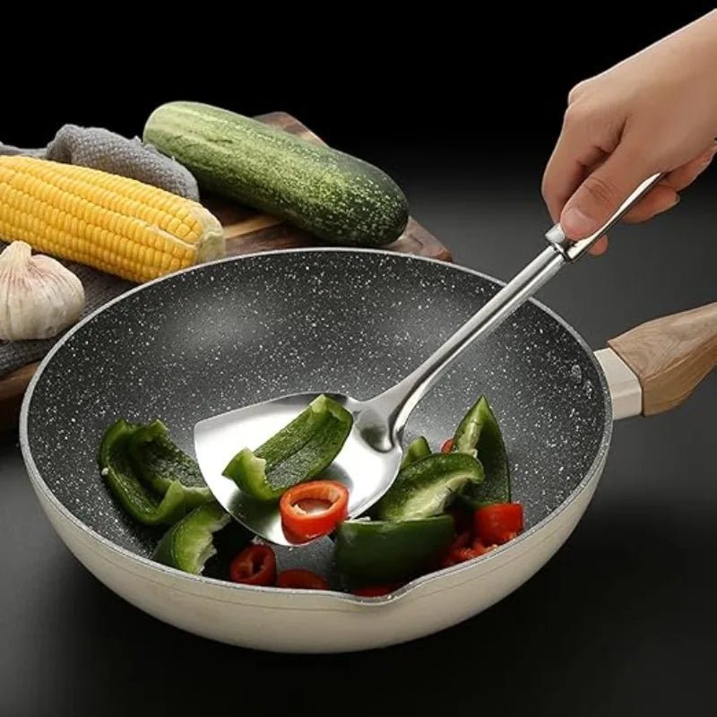 Grande Passoire en Acier Inoxydable - Ustensile de Cuisine Professionnel avec Poignée Ergonomique - Cuisine Chez Nadine