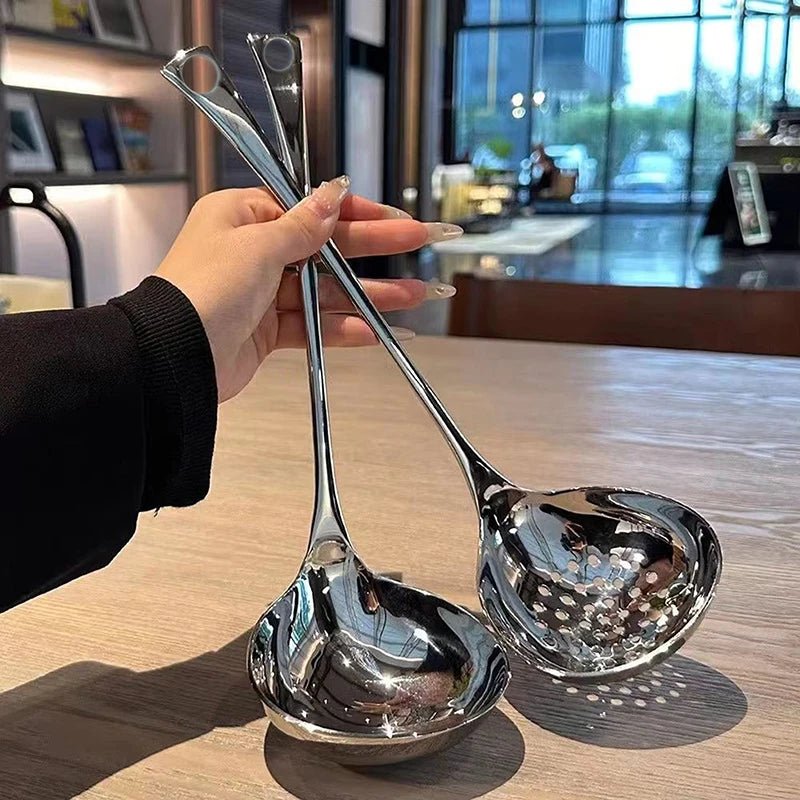 Louche à Soupe en Acier Inoxydable avec Long Manche - Cuillère Créative pour Hot Pot, Restaurant et Cuisine Maison - Cuisine Chez Nadine