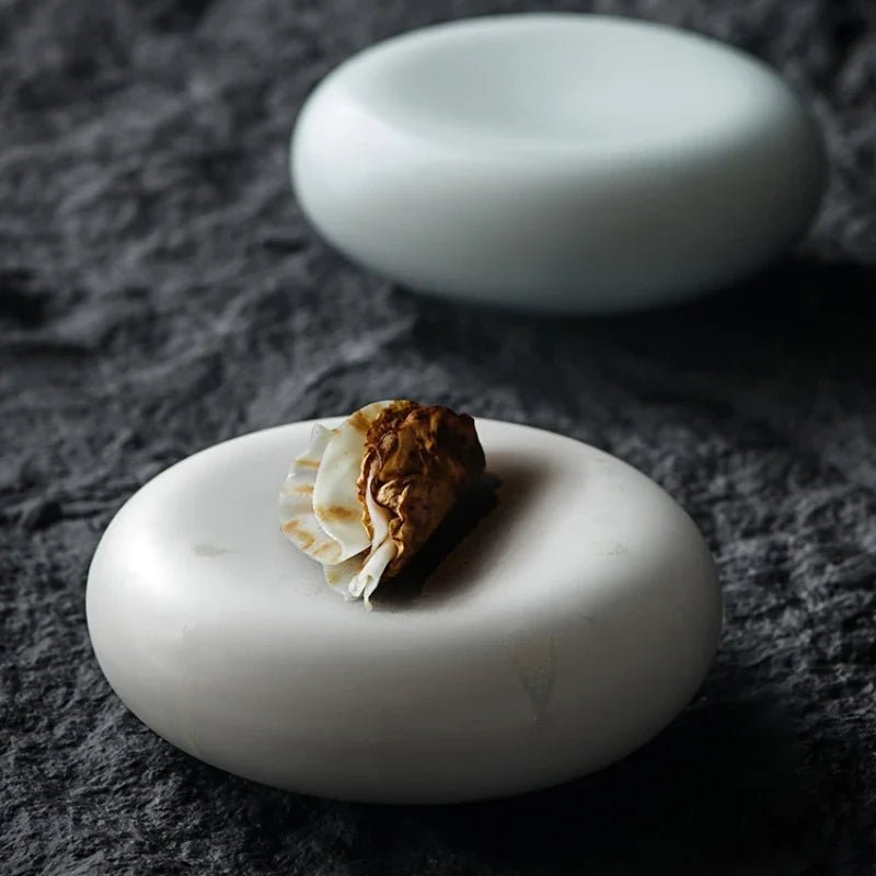 Petite assiette en céramique style français - Assiette créative pour apéritifs, desserts et cuisine occidentale - Cuisine Chez Nadine