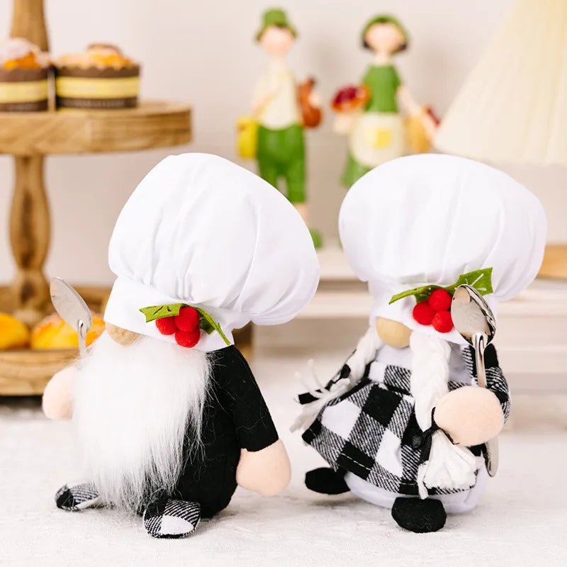 Poupée nain chef sans visage avec cuillère - Ornement créatif en tissu à carreaux pour décoration de cuisine - Cuisine Chez Nadine